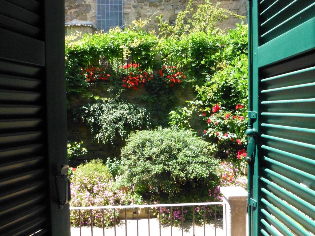 Palazzina Cesira Acomodação com café da manhã Montalcino Exterior foto